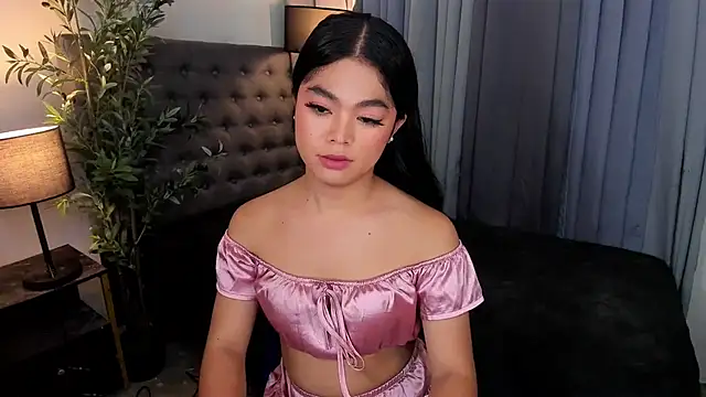 AsianHugecockAnna webcam