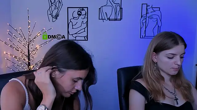 lisa_dark_ webcam