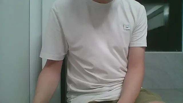 nole_china7 (Ask my age) - talk / fun / cum