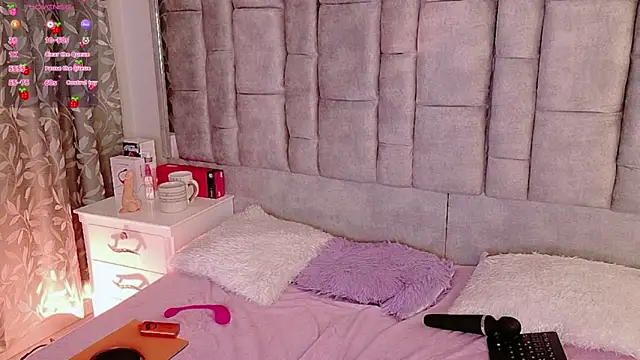 Ayla_Han webcam