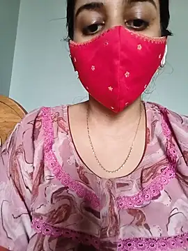 Tamil_shalini live cam on StripChat