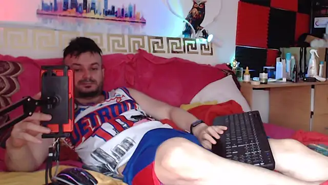 Hugec0ck007 webcam