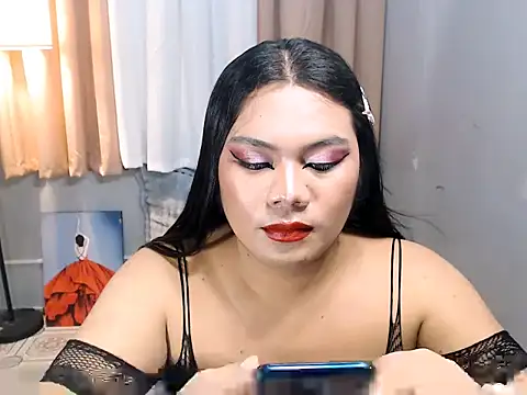 TSbrianaHugeCock webcam