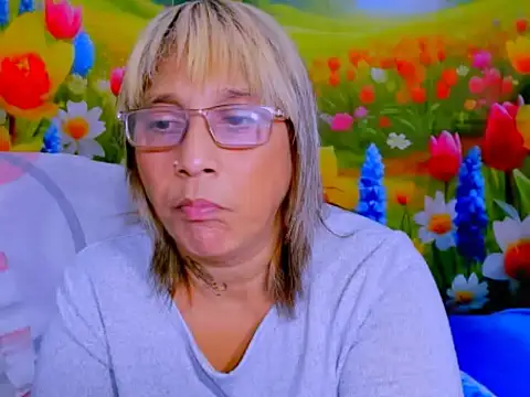 indianroxy webcam