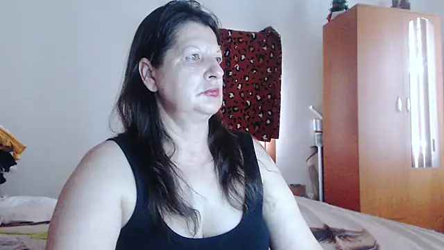 ExtasyMature webcam
