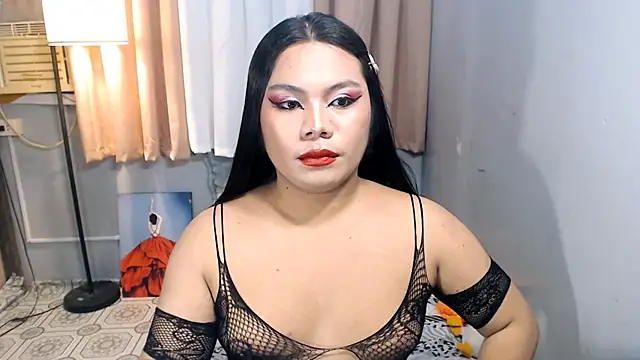 NinaDOM4CUM webcam