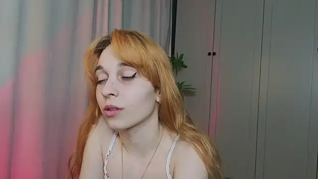 tgirlfoxy live sex cam