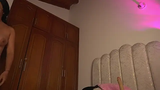 pocahotass_11 webcam