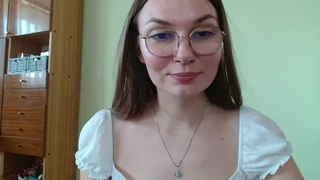 LooveELLYx webcam