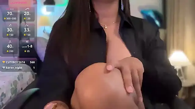 blissful-zovi webcam