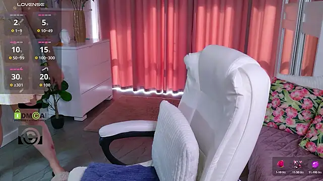 KellyKleine live cam on StripChat