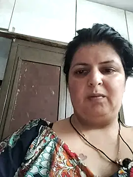 Jann_Riya333 live cam on StripChat