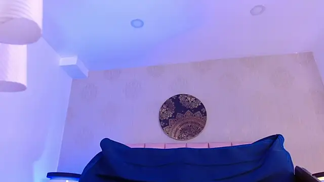 IsabelleDaza webcam