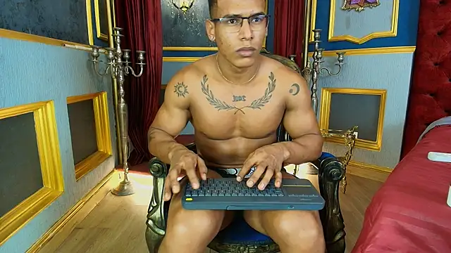 NicolasStonee webcam