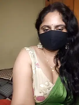 Sravvi499 live cam on StripChat