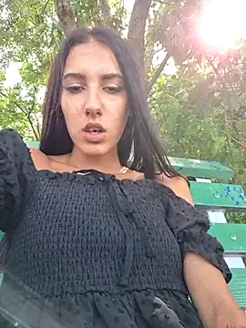 AndreeaMuller live cam on StripChat