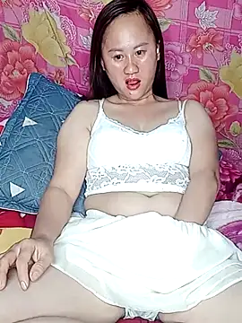 yen-nhi - Yen-nhi's free webcam - UK Sex Cams