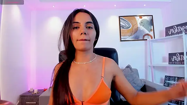 martina_mancini live cam on StripChat