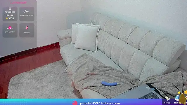 PamelaBliss webcam