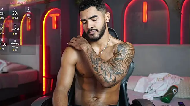 Reik_Vonn live cam on StripChat
