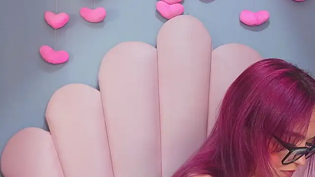 luci_miller webcam