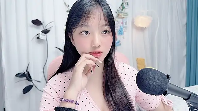 Winnie666999 webcam