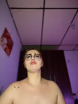 CoraVibes webcam