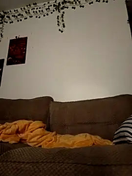 CrabwiseSand live cam on StripChat