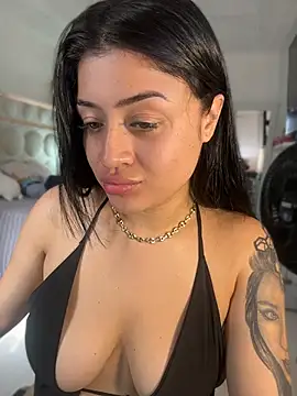 lucianaroy webcam