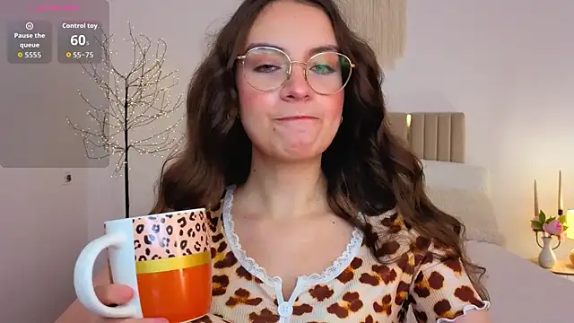 Real_cutie1 webcam