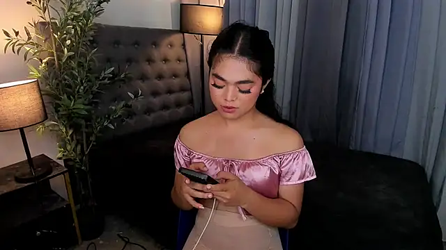 AsianHugecockAnna webcam