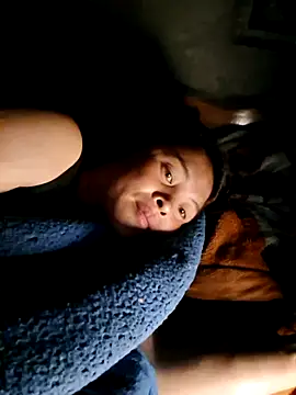 xuxulovezz webcam