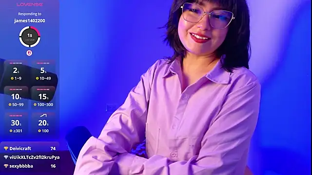 Vesna10 live cam on StripChat