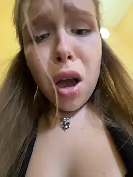 Liza_risky webcam