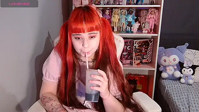 Naomi_Storm webcam