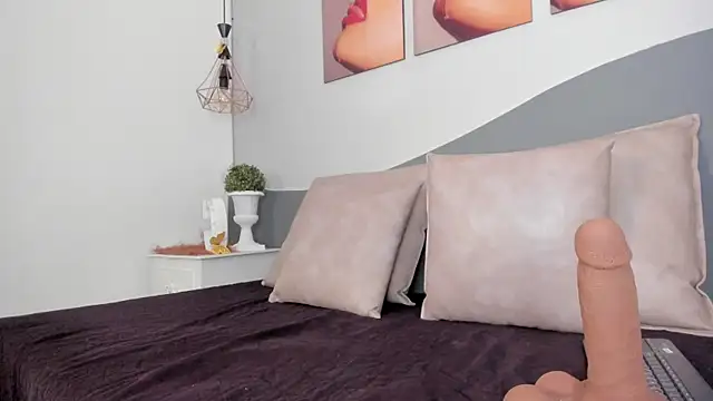 CannelaSmith webcam