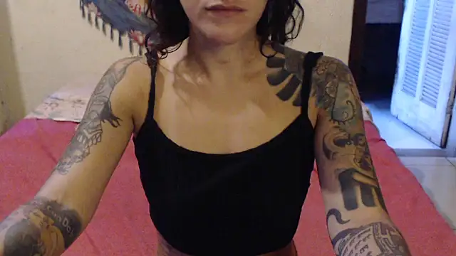 MissRebeka webcam