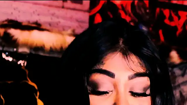 indian_dreamgirl webcam