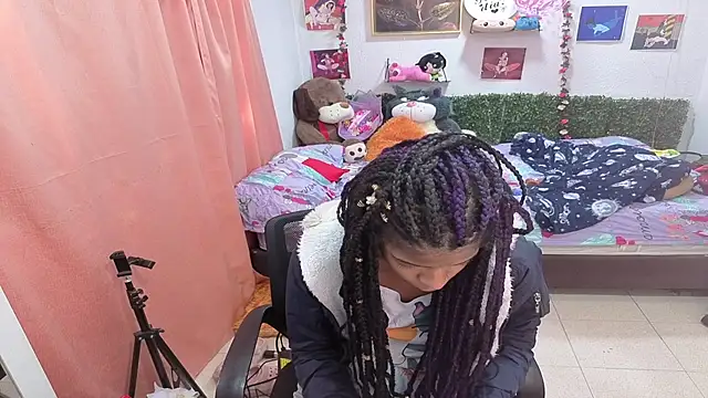 thianahorny webcam
