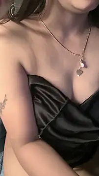 Mallu_Sundarii webcam