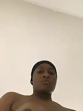 Chief-model's live stream
