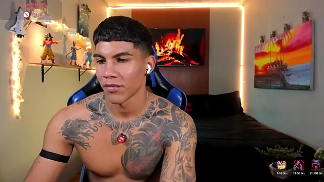 Damian_latinxxx live cam on StripChat