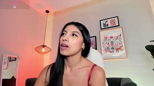 tiffany_low - Tiffany_Low's free webcam - UK Sex Cams