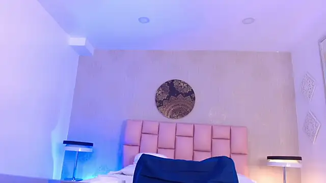 IsabelleDaza webcam