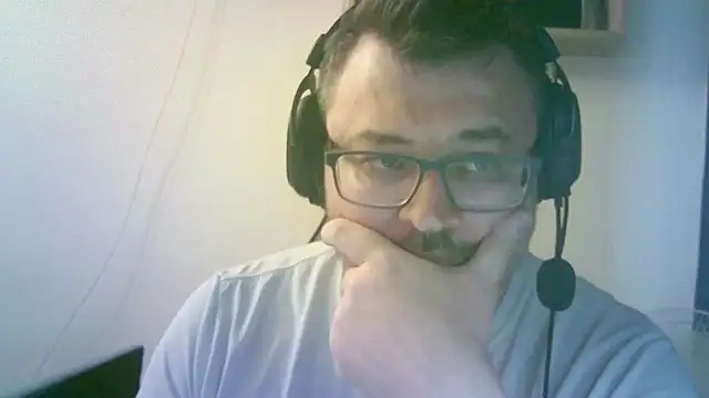 SirAbuser webcam