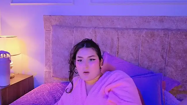 zoe_moon__ webcam