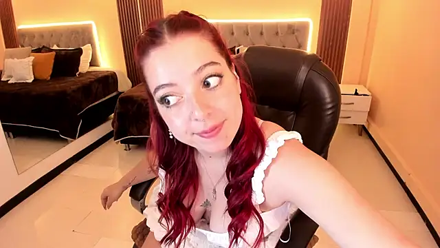 Blair_red_ webcam