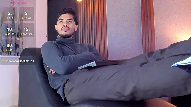 luciano_vitale live cam on StripChat