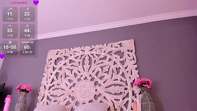 KarinaVega_ webcam