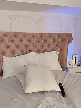 JuicyKendra_ webcam